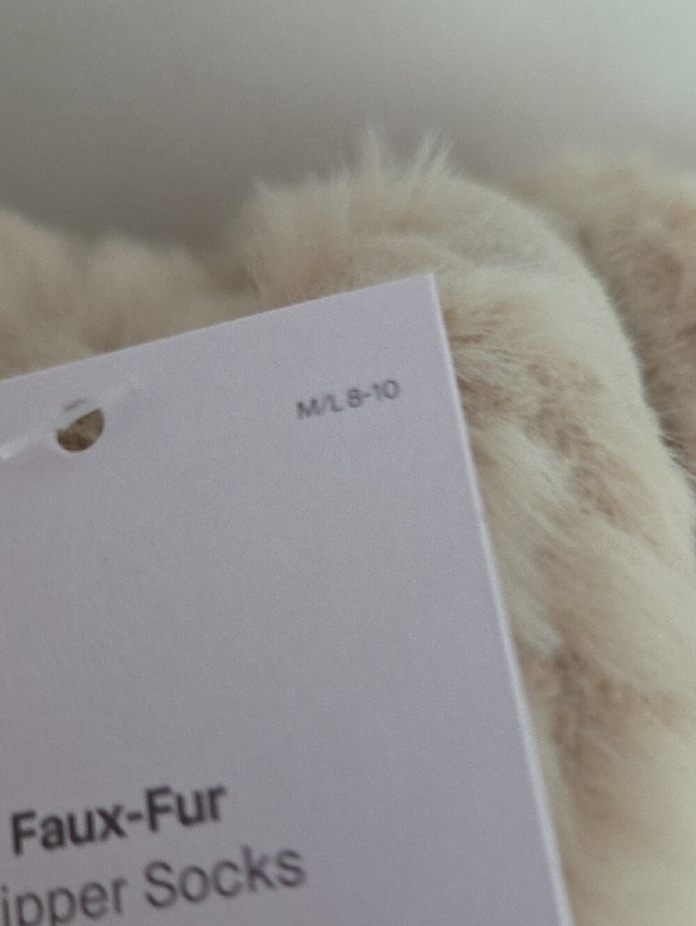 Auden Plush Faux-Fur Women's Slippers - Taupe and White..NWT size M/L - Picture 3 of 6